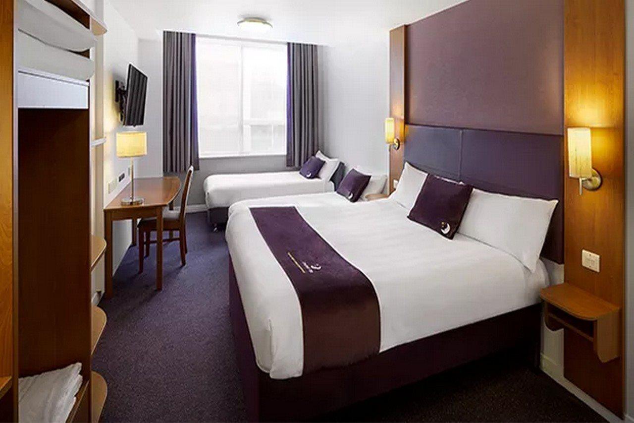 Premier Inn Wolverhampton City Centre Екстер'єр фото