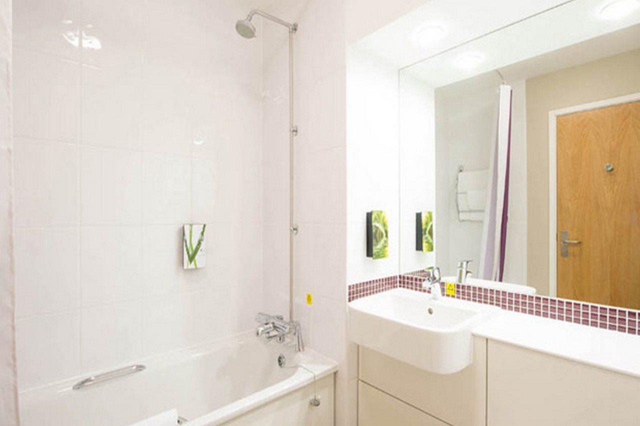 Premier Inn Wolverhampton City Centre Екстер'єр фото